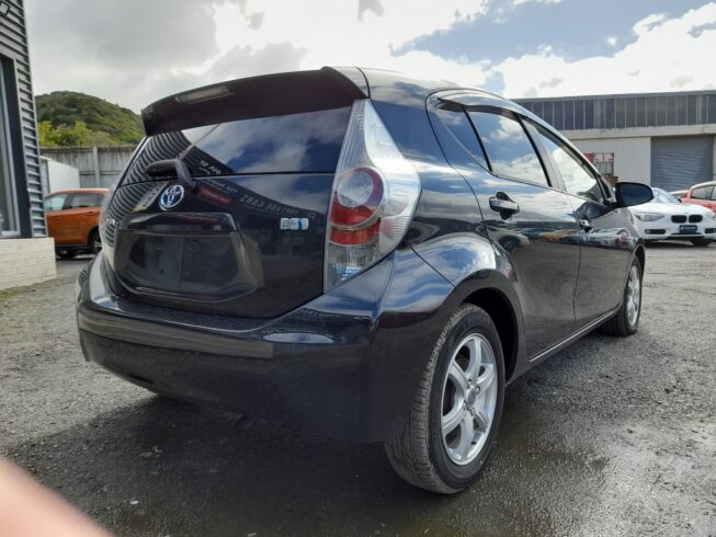 2015 Toyota Aqua Hybrid S Model, Push Start image 298061