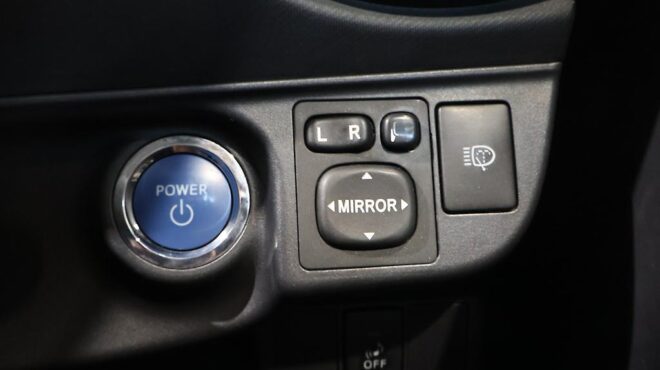2012 Toyota Aqua G Model Push Start and Reversing Camera image 314840