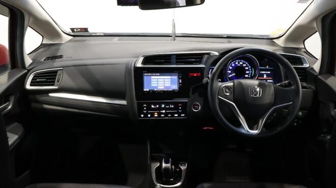 2016 Honda Fit Hybrid F-Package image 316365