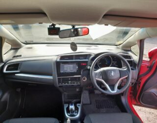2016 Honda Fit Hybrid F-Package image 297964