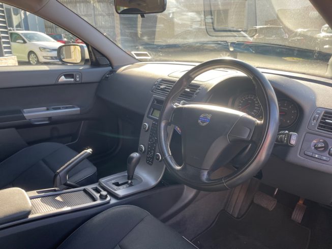2009 Volvo V50 Wagon, Low Kms image 295151