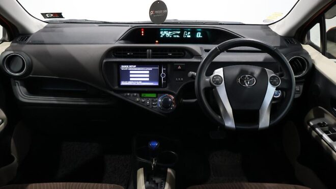 2012 Toyota Aqua Push Button Start – Alloy Wheels image 313355