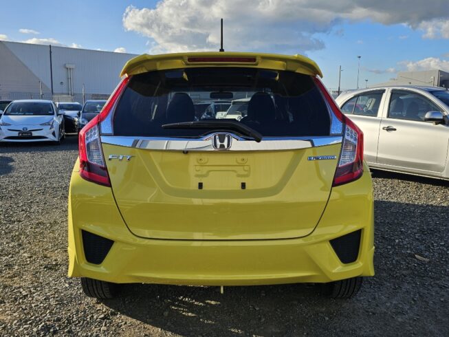 2013 Honda Fit L-package Hybrid image 298219