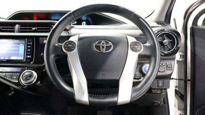 2014 Toyota Aqua G Model, Push Start, Reverse Camera, Cruise Control image 308412