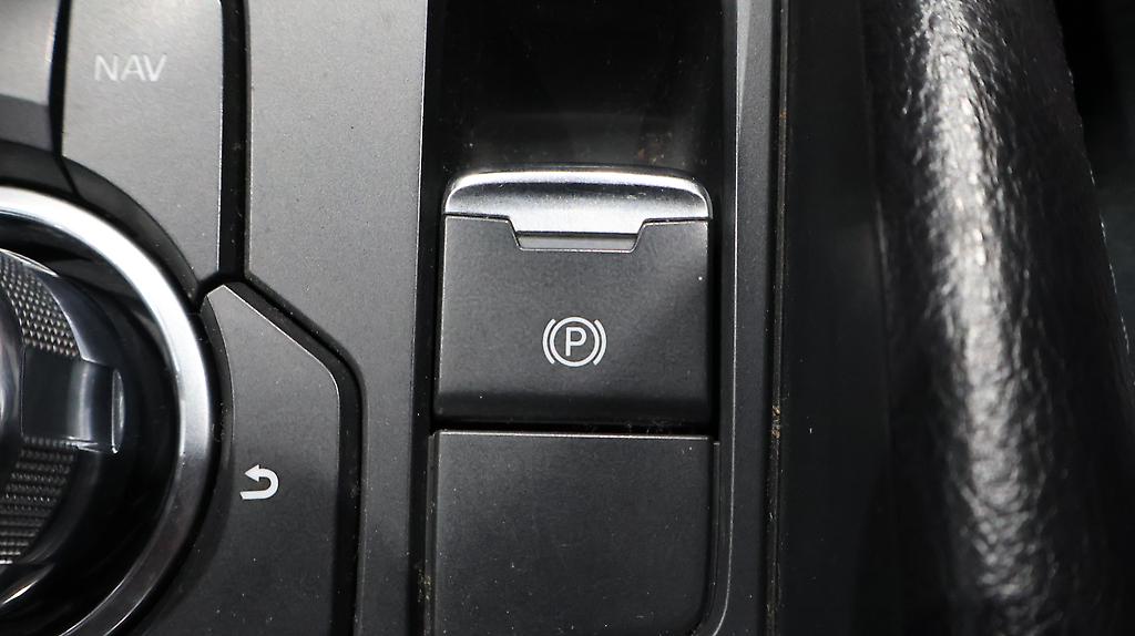 2015 Mazda Atenza 20S – Great look in black image 317189