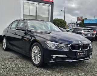2013 Bmw 3 Series Luxury, Low KMs image 300783