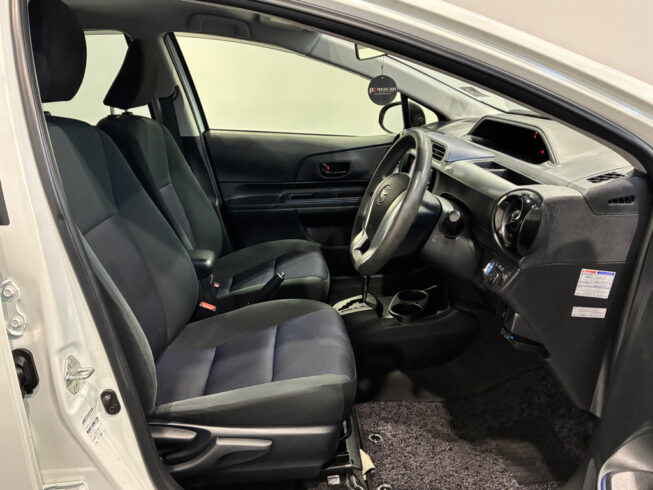 2015 Toyota Aqua Push Button Start – Facelift image 301863