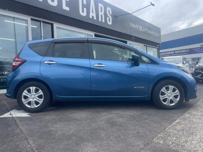 2017 Nissan Note e-Power X Low KMS image 302062