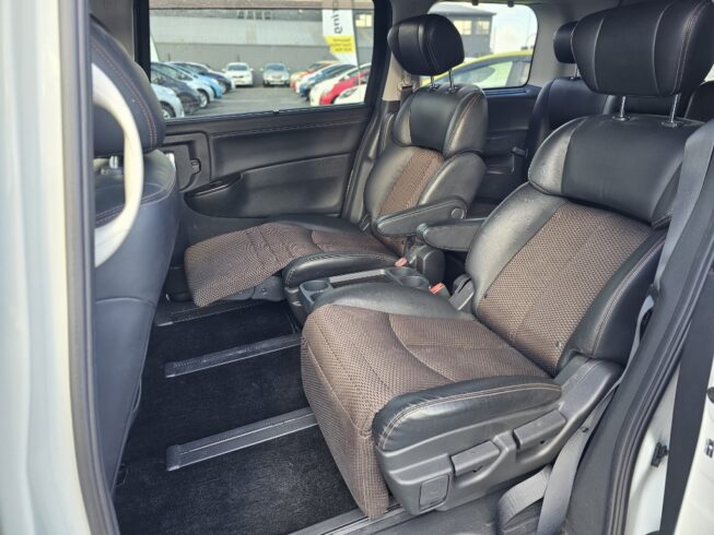 2012 Nissan Elgrand 250 Highway Star 4WD image 299473