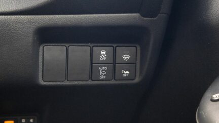 2015 Honda Shuttle Hybrid Z, Heated Seats, Reverse Camera image 312415