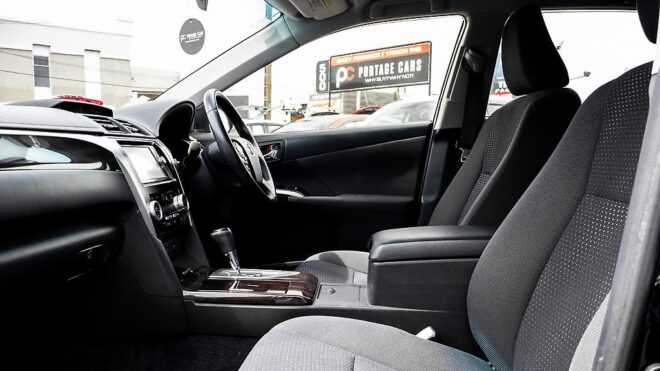 2012 Toyota Camry Hybrid G Package, Reverse camera, Cruise Control image 311190