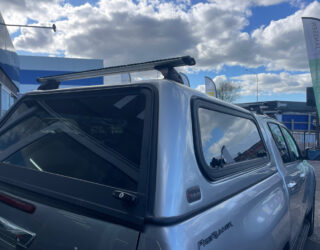 2020 Toyota Hilux SR5 TD DC 2.8DT image 300084