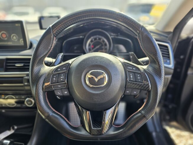 2015 Mazda Axela 20S Touring L-pkg, Body Kit, Aftermarket Alloys image 299720