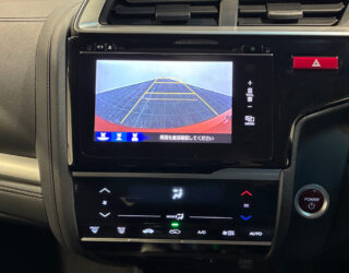 2014 Honda Fit Hybrid F-Package Low KMS image 302340
