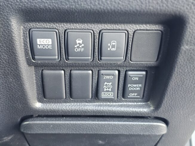 2012 Nissan Elgrand 250 Highway Star 4WD image 299467