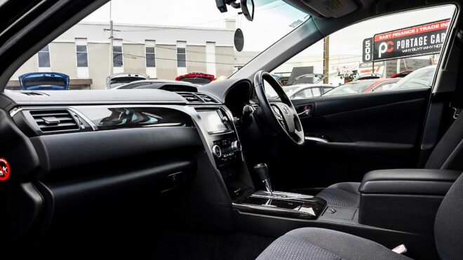 2012 Toyota Camry Hybrid G Package, Reverse camera, Cruise Control image 311192