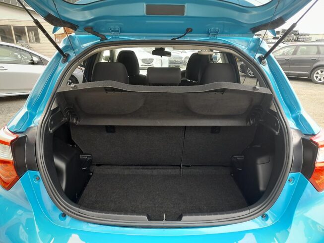 2018 Toyota Vitz Hybrid F Safety Edition, Push Start image 299348