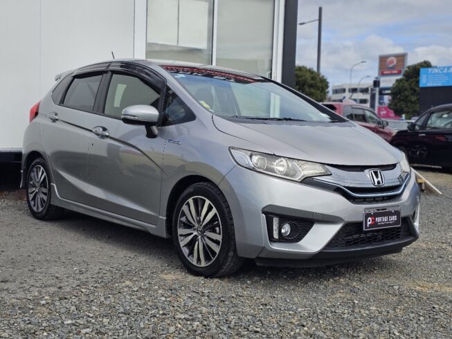 2014 Honda Fit Hybrid S-Package image 299792