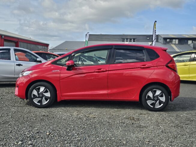 2015 Honda Fit Hybrid F-Package image 299485