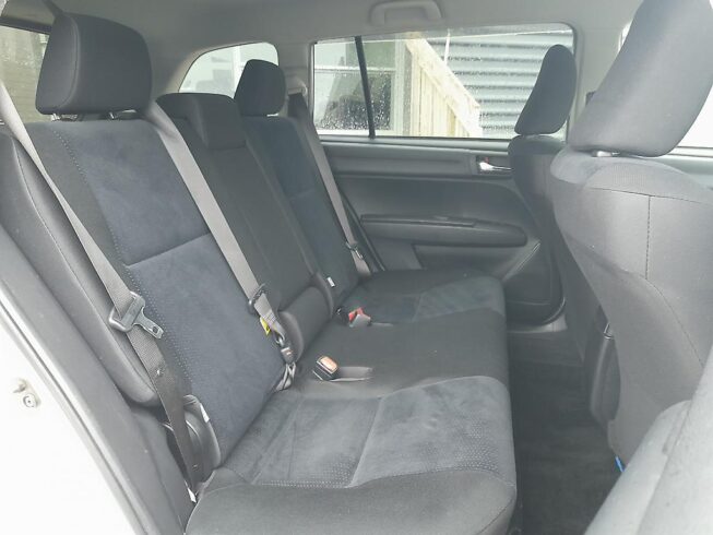 2013 Toyota Corolla Fielder Hybrid G Push Start image 299582