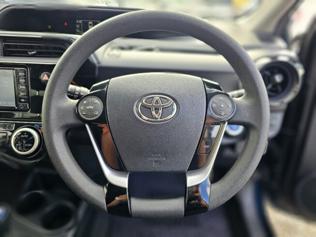 2017 Toyota Aqua S Model, Push Start, Low KMS image 299740