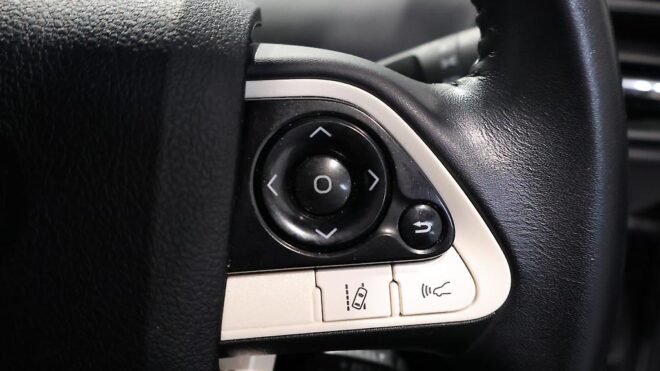 2018 Toyota Prius S Model, Cruise Control & Lane Departure Warning image 303114