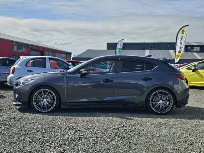 2015 Mazda Axela 20S Touring L-pkg, Body Kit, Aftermarket Alloys image 299718