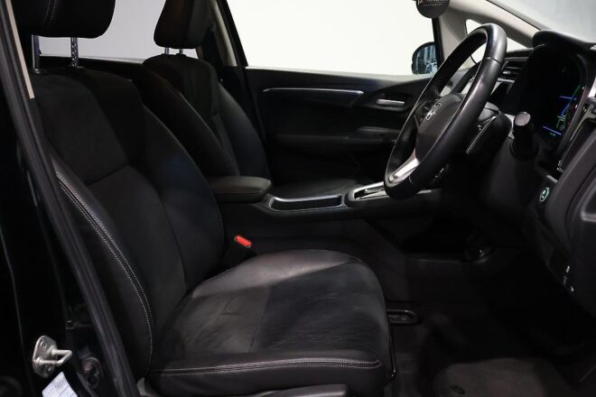 2015 Honda Shuttle Hybrid Z, Heated Seats, Reverse Camera image 302107