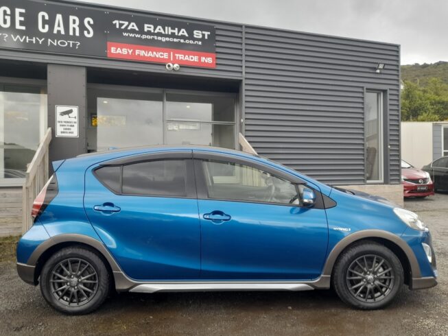 2015 Toyota Aqua X-Urban, Low Kms image 303044