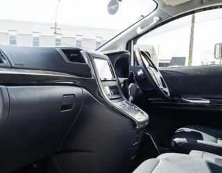 2012 Toyota Vellfire 2.4Z G Edition, Leather Seats image 306222