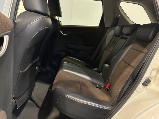 2013 Honda Fit Shuttle Hybrid image 302009