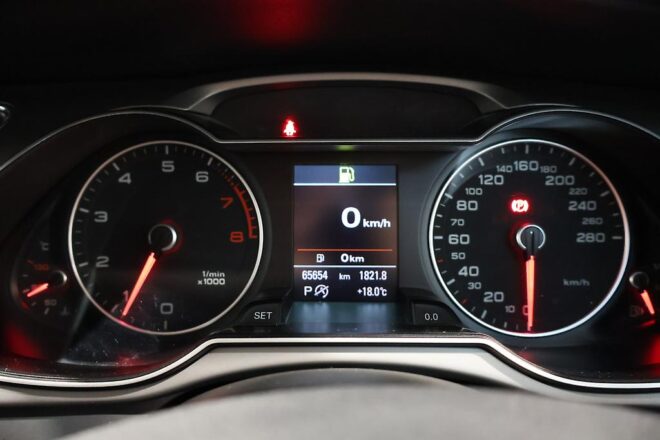 2012 Audi A4 Avant 2.0TFSI, Leather/ Heated Seats image 302295