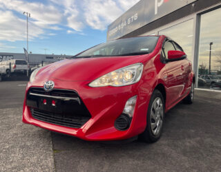 2014 Toyota Aqua G Model, Push Start, Reverse camera, Low KMS Facelift Model image 300401