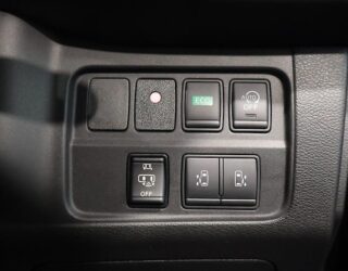 2017 Nissan Serena Highwaystar V Selection Hybrid, Dual Power Sliding Doors image 303135