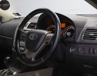 2013 Toyota Avensis Wagon Li image 303332