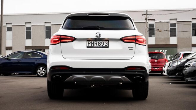 2022 Mg Hs 2.0PT/4WD/6AT EXCITE Tints image 302869