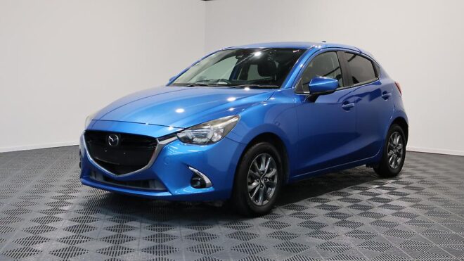 2017 Mazda Demio 13S Touring Low KMs image 302494