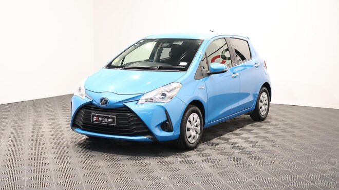 2018 Toyota Vitz Hybrid F Safety Edition, Push Start image 317005