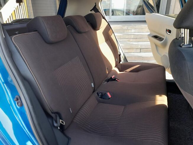 2012 Toyota Aqua G Model, Push Start, Low KMs image 301829