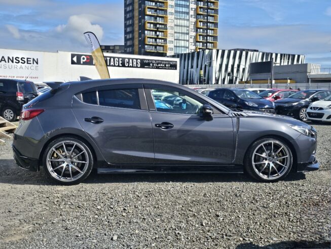 2015 Mazda Axela 20S Touring L-pkg, Body Kit, Aftermarket Alloys image 299715