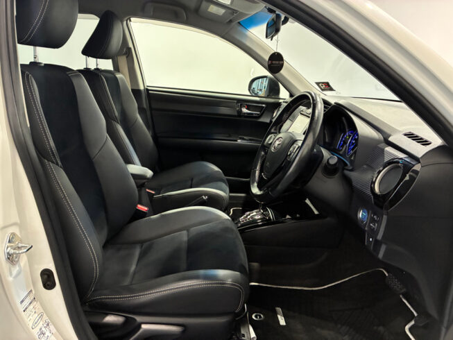 2014 Toyota Corolla Hybrid G Aero Tourer WxB Push Start image 303073