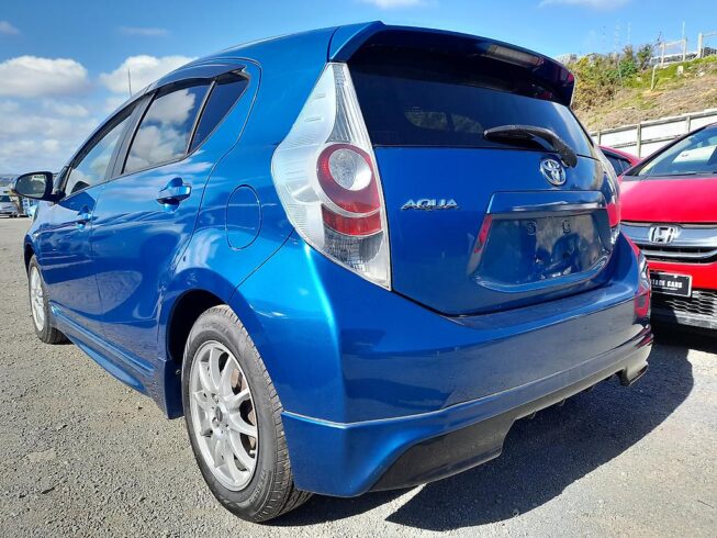 2012 Toyota Aqua G Model, Push Start, Low KMs image 301821