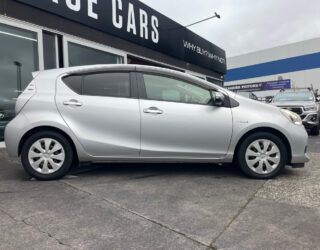 2012 Toyota Aqua G model , Push Start, Reverse Camera image 300643