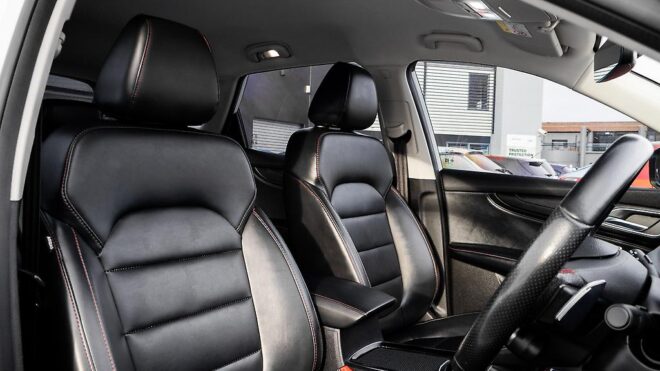 2022 Mg Hs 2.0PT/4WD/6AT EXCITE Tints image 302874