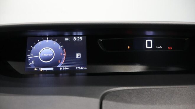 2017 Nissan Serena Highwaystar V Selection Hybrid, Dual Power Sliding Doors image 303134