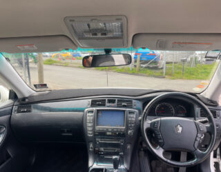2004 Toyota Crown Athlete, Lowered on 18s image 301702