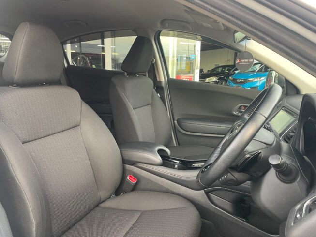 2014 Honda Vezel Hybrid X Model image 300421