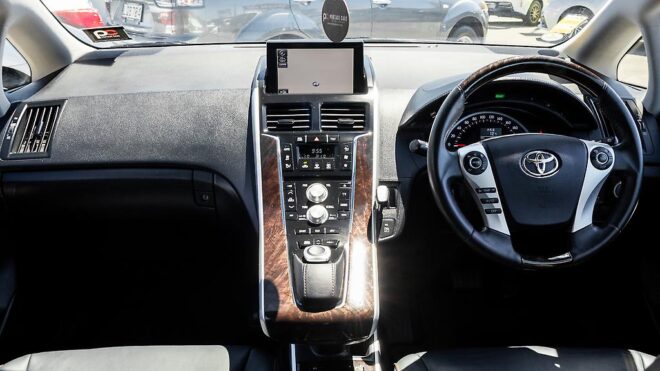 2014 Toyota Sai G Model, Reverse camera, Heated seats , image 308600