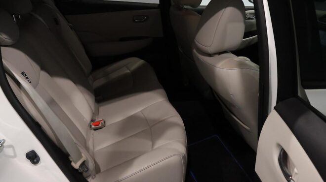 2018 Nissan Leaf X Model, 84.6% SOH, Cruise control image 318537