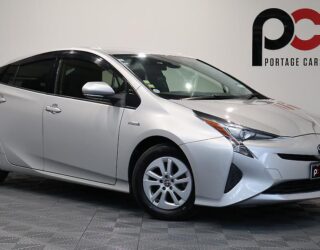 2018 Toyota Prius S Model, Cruise Control & Lane Departure Warning image 303096
